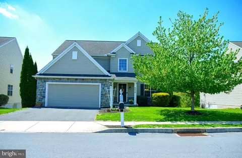 2034 Liberty Dr, Mechanicsburg, PA 17055