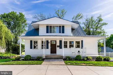 350 G St, Carlisle, PA 17013