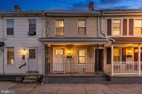 155 Lincoln St, Carlisle, PA 17013