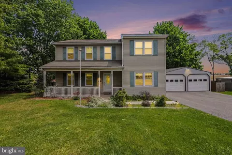 65 Fairview St, Carlisle, PA 17015