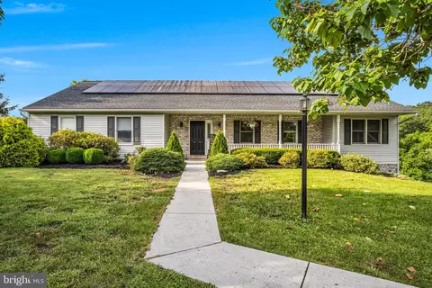 55 Ridge Ave, Carlisle, PA 17013