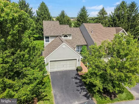 16 Liberty Ct, Carlisle, PA 17015