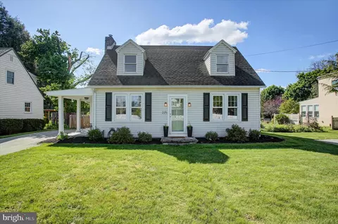 225 Pine Rd, Mount Holly Springs, PA 17065