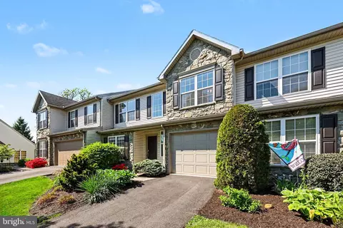 87 Broadwell Ln, Mechanicsburg, PA 17055