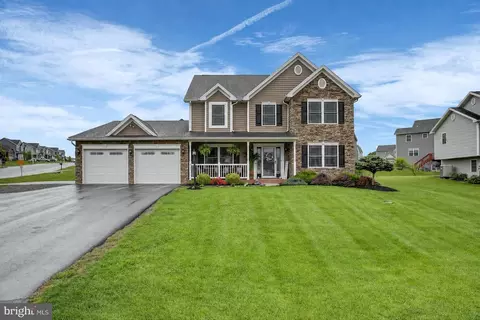 717 Southwood Dr, Shippensburg, PA 17257