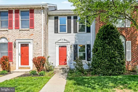610 Colonial View Rd, Mechanicsburg, PA 17055