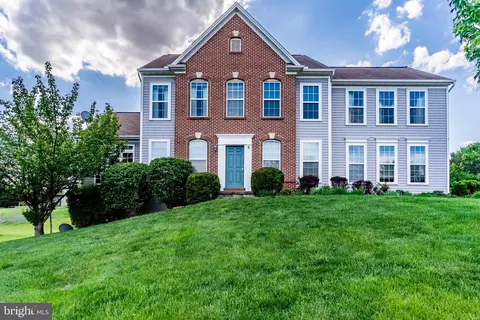 6 Bella Vista Dr, Mechanicsburg, PA 17050