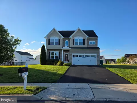 244 Forgedale Dr, Carlisle, PA 17015