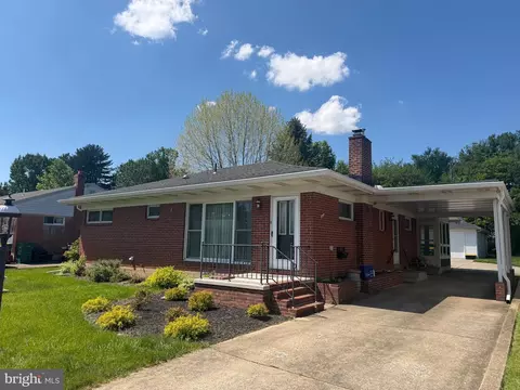 44 Oak Ave, Camp Hill, PA 17011