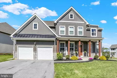 58 Silver Cir, Mechanicsburg, PA 17050