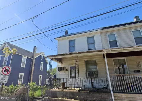 422 State St, Enola, PA 17025