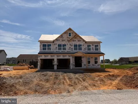 415 E Clarissa Dr, Shippensburg, PA 17257