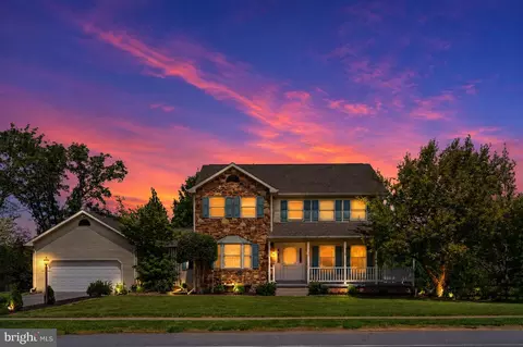 1035 Country Club Rd, Camp Hill, PA 17011