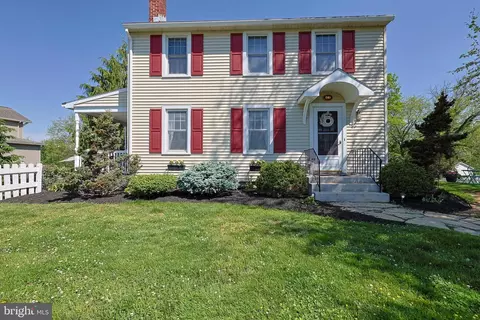 840 Grantham Rd, Mechanicsburg, PA 17055
