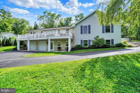 5030 Erbs Bridge Rd, Mechanicsburg, PA 17050