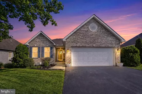58 Burwick Dr, Mechanicsburg, PA 17050