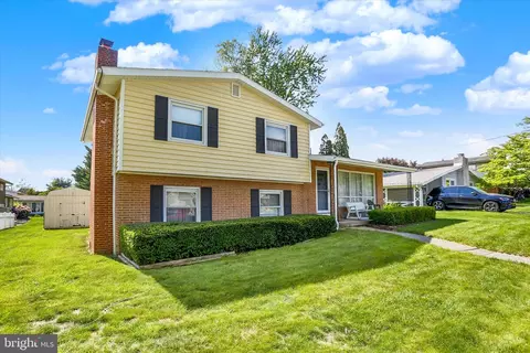 202 Wood St, Camp Hill, PA 17011