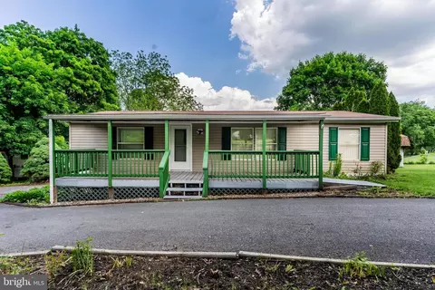 3 Middle Acres Acres, Newville, PA 17241
