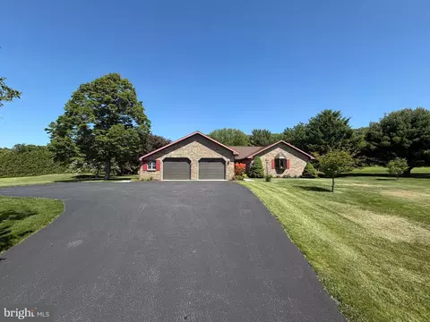 6 Enck Cir, Enola, PA 17025