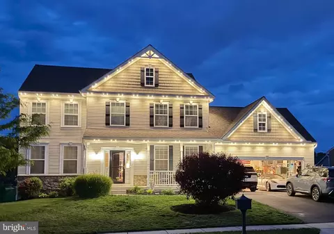 18 Oyster Bay Dr, Mechanicsburg, PA 17050