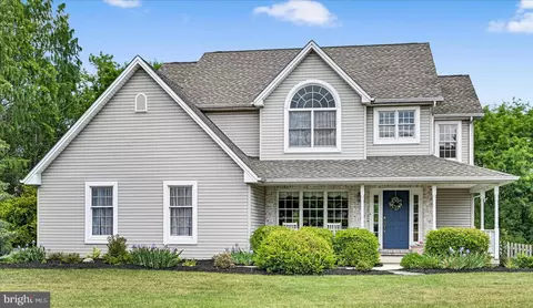 5 Woburn Abbey Ave, Camp Hill, PA 17011