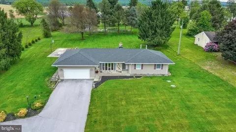 2266 Pine Rd, Newville, PA 17241