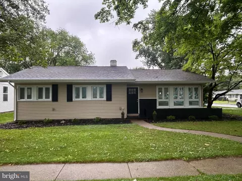 4814 Delbrook Rd, Mechanicsburg, PA 17050
