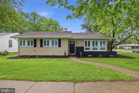 4814 Delbrook Rd, Mechanicsburg, PA 17050