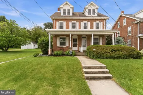 513 S 3rd St, Lemoyne, PA 17043