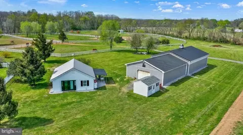 1130 W Trindle Rd, Mechanicsburg, PA 17050