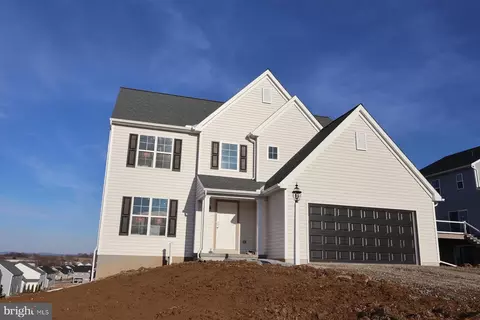 318 Reserve Ln, Mechanicsburg, PA 17050