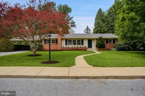 621 Charles St, Shippensburg, PA 17257