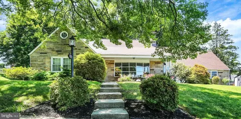 800 Allen St, New Cumberland, PA 17070