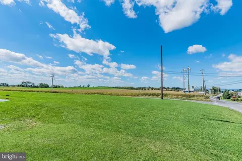 2 Mcculloch Rd, Shippensburg, PA 17257