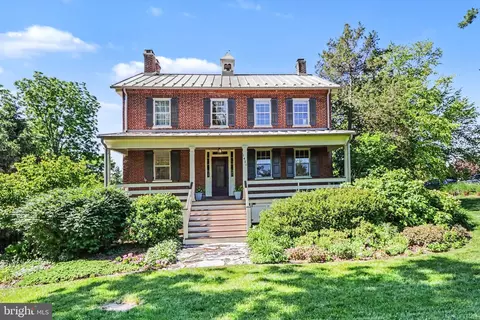1450 Main St, Mechanicsburg, PA 17055