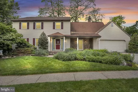413 Hopi Dr, Mechanicsburg, PA 17050