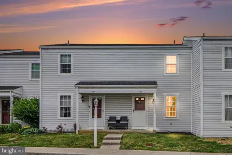 819 Old Silver Spring Rd, Mechanicsburg, PA 17055