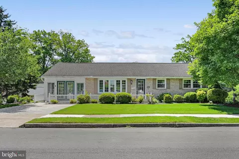 347 Regent St, Camp Hill, PA 17011