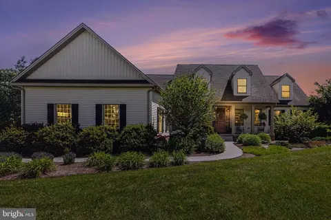 639 Mount Rock Rd, Carlisle, PA 17015