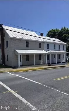 5 N High St, Newburg, PA 17240