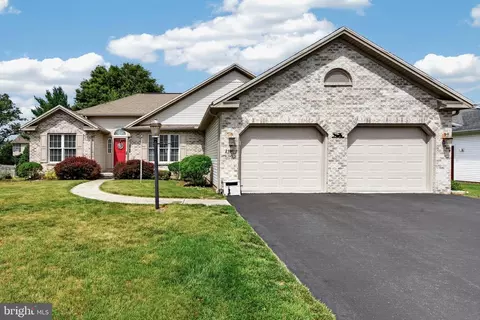 2160 Merrimac Ave, Mechanicsburg, PA 17055