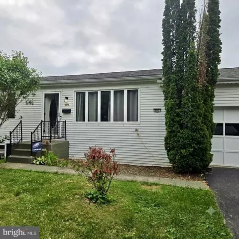 103 Kim Acres Dr, Mechanicsburg, PA 17055