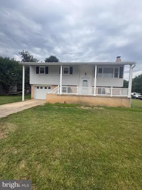 1200 Gross Dr, Mechanicsburg, PA 17050
