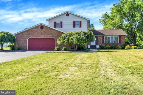235 Ridge Hl, Mechanicsburg, PA 17050