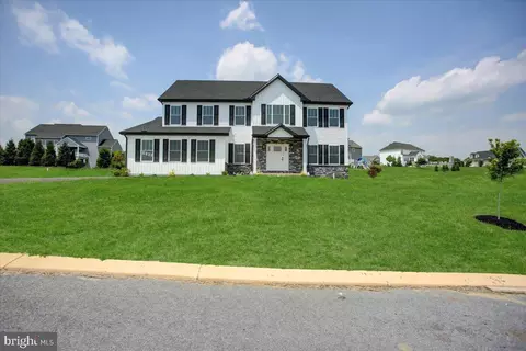 6 Suebecca Dr, Carlisle, PA 17013
