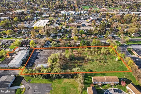 321 Cherry St, Carlisle, PA 17013