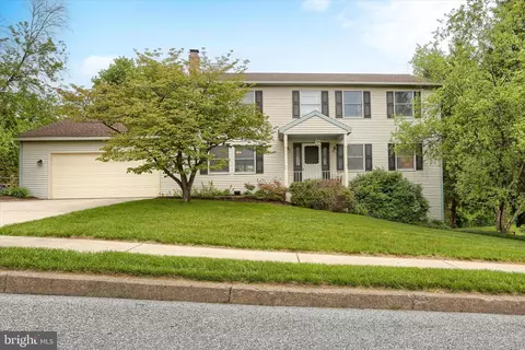 810 Acri Rd, Mechanicsburg, PA 17050