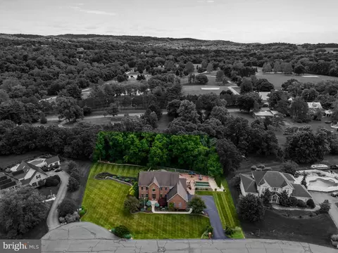 1428 Wellgate Ln, Mechanicsburg, PA 17055