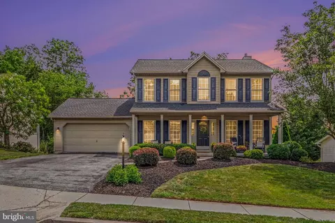 4 Dewberry Ct, Mechanicsburg, PA 17055