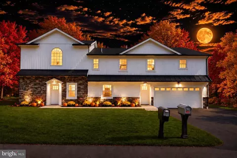 481 Sample Bridge Rd, Enola, PA 17025
